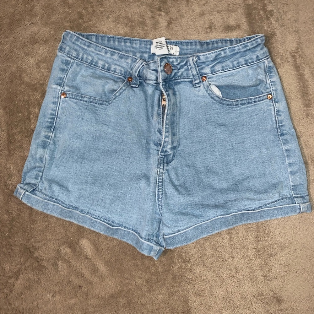 Forever21 High Waisted Shorts- Great with tights for Fall!